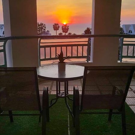 Jomtien Beachfront Stylish Studio , Stunning Seaview , Big Pool Zewnętrze zdjęcie